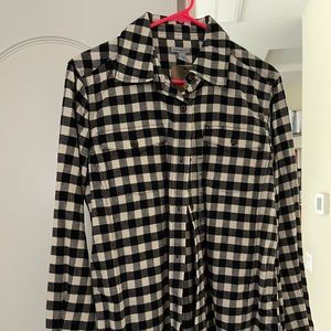 Black and White Carhartt medium womens flannel.